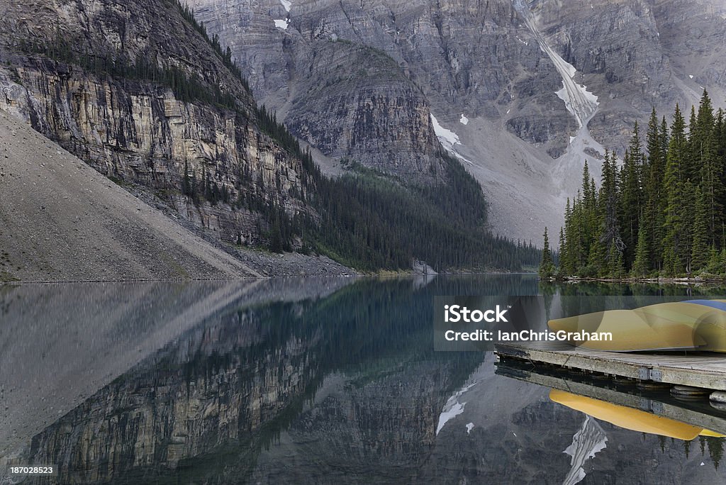 Lac Moraine - Photo de Alberta libre de droits