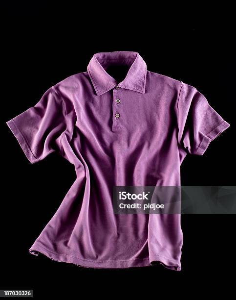 Roxo Camisa Pólo - Fotografias de stock e mais imagens de Algodão - Algodão, Camisa Pólo, Camisas