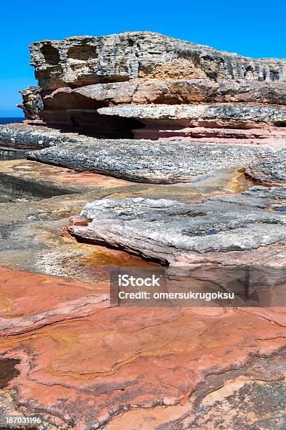 Foto de Rosa Rocks e mais fotos de stock de Ajardinado - Ajardinado, Arrebentação, Azul