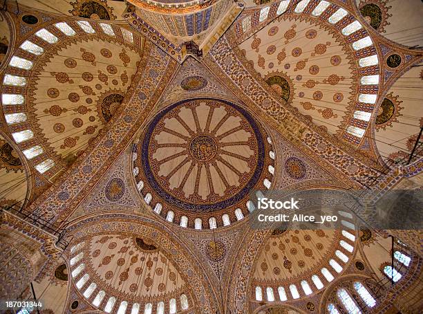 Interior De La Mezquita Azul Foto de stock y más banco de imágenes de Alá - Alá, Arabesco - Estilo, Arquitectura