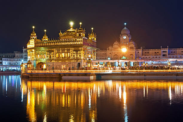 istock Awsome Sikh Golden Temple at Night Amritsar India 187032344