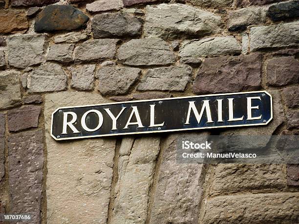 Royal Mile - zdjęcia stockowe i więcej obrazów Bez ludzi - Bez ludzi, Edynburg, Fotografika