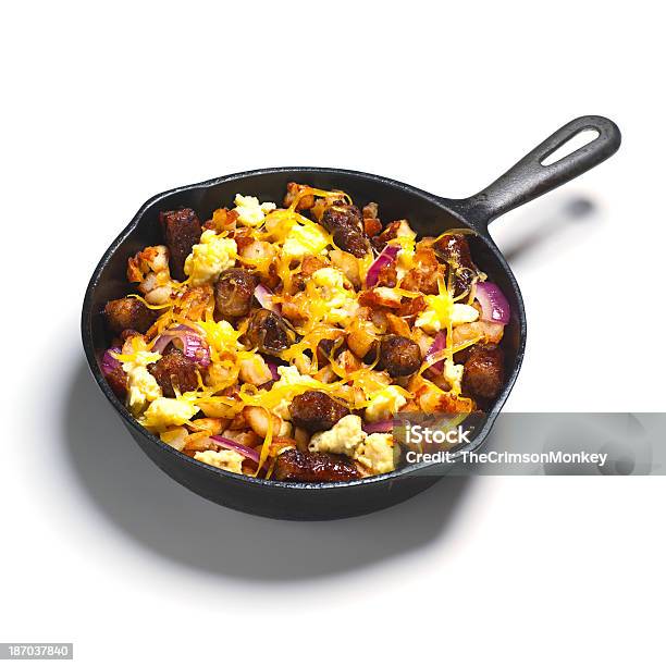 ソーセージの朝食鍋 - スキレットのストックフォトや画像を多数ご用意 - スキレット, 朝食, カットアウト