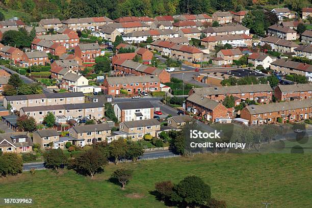 Housing Estate Stockfoto und mehr Bilder von Luftaufnahme - Luftaufnahme, Vereinigtes Königreich, Vorort-Wohnsiedlung