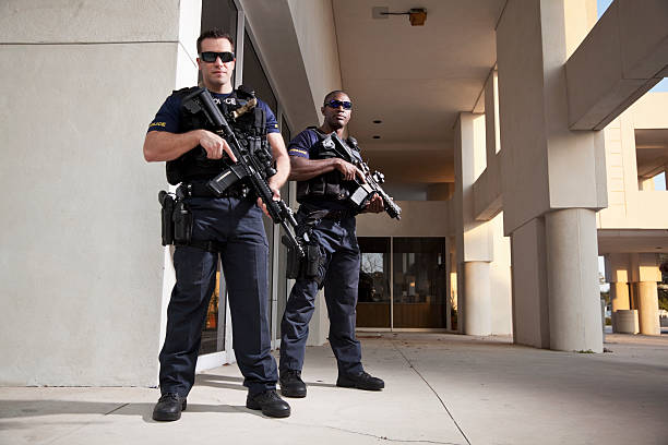 istock Police officers with rifles 187039964