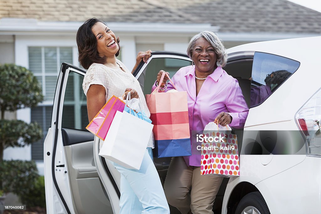 Da viagem de compras em casa - Foto de stock de Carro royalty-free