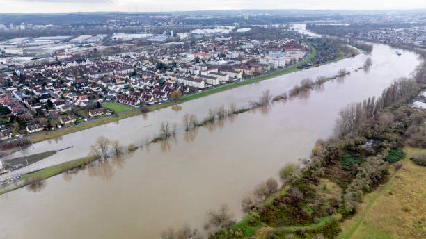 istock Flood - River Main, Germany - Kostheim 1870402518