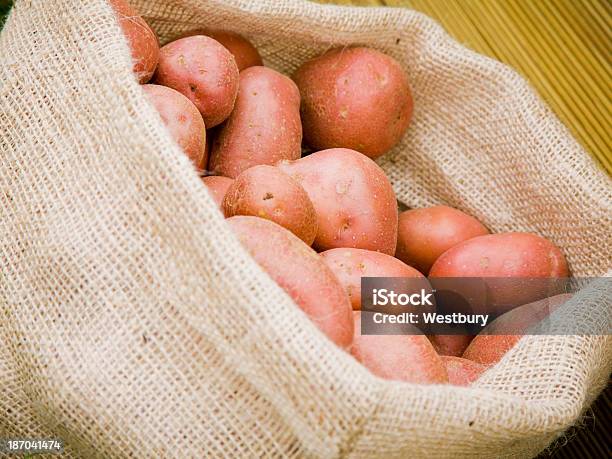 Foto de Galo De Batatas e mais fotos de stock de Alimentação Saudável - Alimentação Saudável, Batata - Tubérculo, Batata vermelha