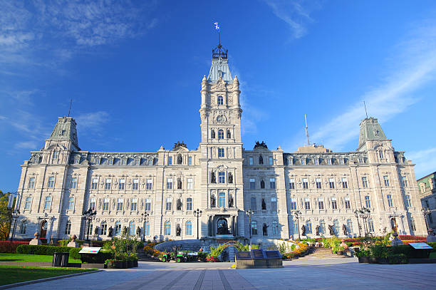 Quebec City Parliament Building Facade  buzbuzzer quebec city stock pictures, royalty-free photos & images