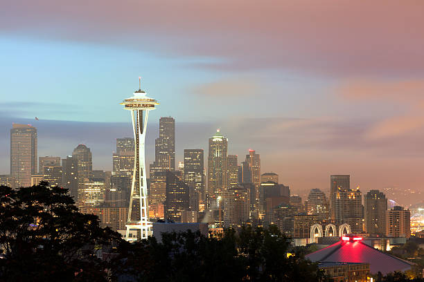 istock Seattle in the Morning 187044488