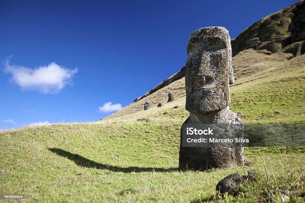 Einzigen Moai - Lizenzfrei Begraben Stock-Foto