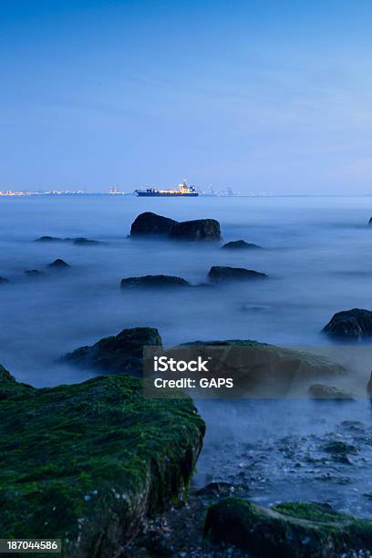 Draga Pompaggio Di Sabbia Sulla Costa - Fotografie stock e altre immagini di Acqua - Acqua, Alga marina, Ambientazione esterna