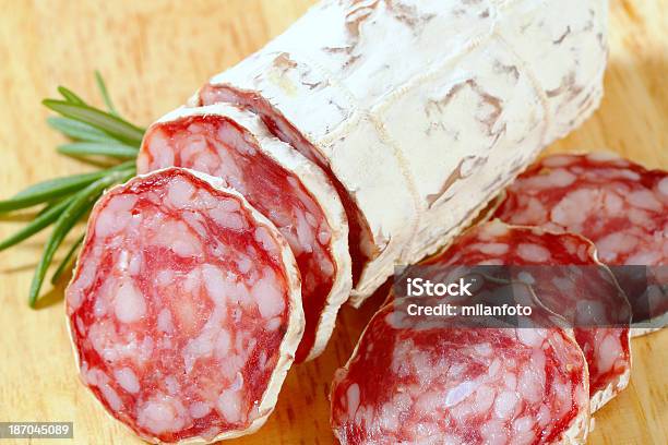 Photo libre de droit de Saucisson Français banque d'images et plus d'images libres de droit de Aliment - Aliment, Aliment en portion, Aliment fumé