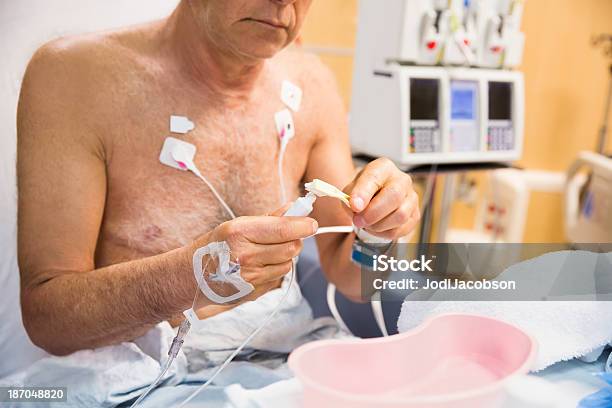 Krankenhaus Patienten Krank Pinsel Zähne Stockfoto und mehr Bilder von Zähne putzen - Zähne putzen, Krankenhaus, Heilbehandlung