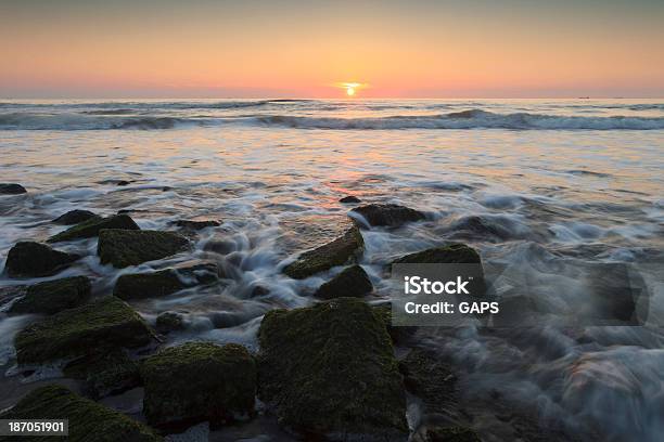 Vista Do Mar Tempestuoso - Fotografias de stock e mais imagens de Alga marinha - Alga marinha, Ao Ar Livre, Beira d'Água