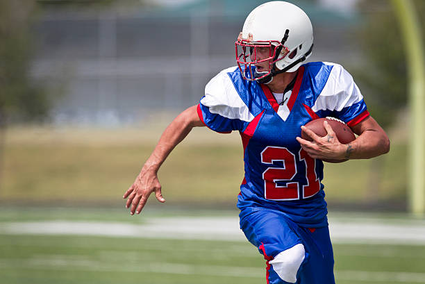 istock Football Player 187055052