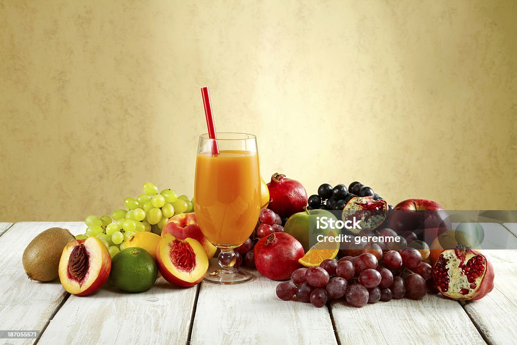 Mezclar jugo de frutas - Foto de stock de Abundancia libre de derechos