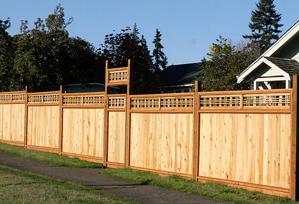 istock Older Home With New Fence 187056417