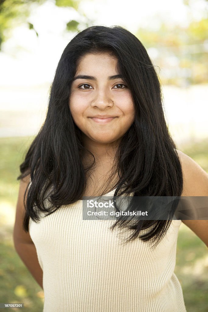 Mexican Dziewczyna uśmiech - Zbiór zdjęć royalty-free (12-13 lat)