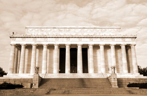 istock lincoln memorial statue, Washington, DC 1870591460