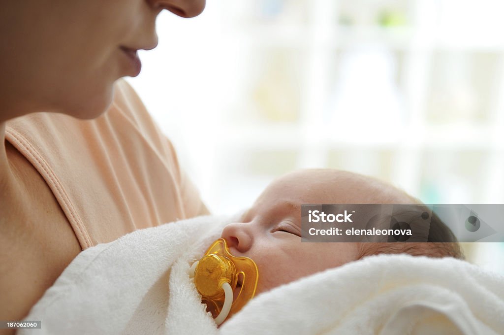 Материнство - Стоковые фото 0-11 месяцев роялти-фри