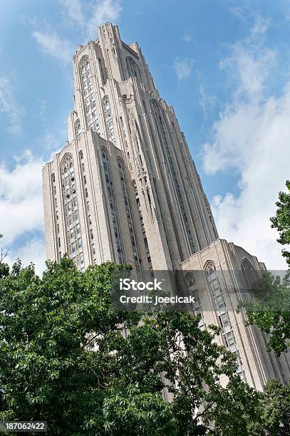 Foto de Catedral De Aprendizagem e mais fotos de stock de Universidade de Pittsburgh - Universidade de Pittsburgh, Arquitetura, Campus