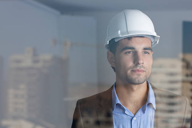 retrato do jovem arquiteto. - corporate business manager manual worker architect imagens e fotografias de stock