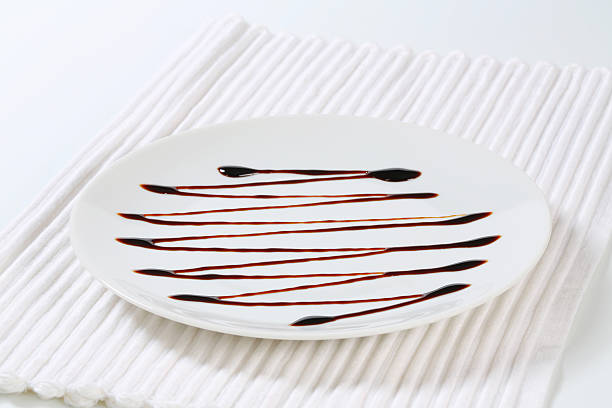 istock Plate decorated with caramel sauce 187063001