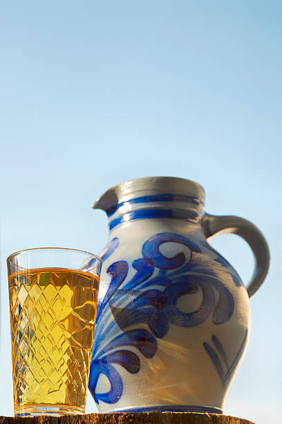 istock Hessian Cider apple juice and Jug, Bembel  Apfelsaft 187063356