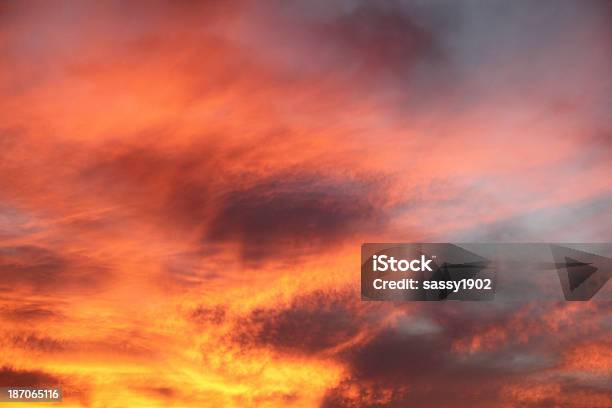 Выразительное Небо Закат — стоковые фотографии и другие картинки Every cloud has a silver lining - английское выражение - Every cloud has a silver lining - английское выражение, Аризона - Юго-запад США, Атмосфера - Понятия