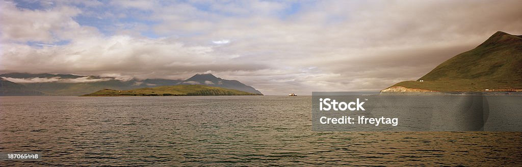 Unalaska Bay, Alaska, holenderski Harbor - Zbiór zdjęć royalty-free (Bez ludzi)