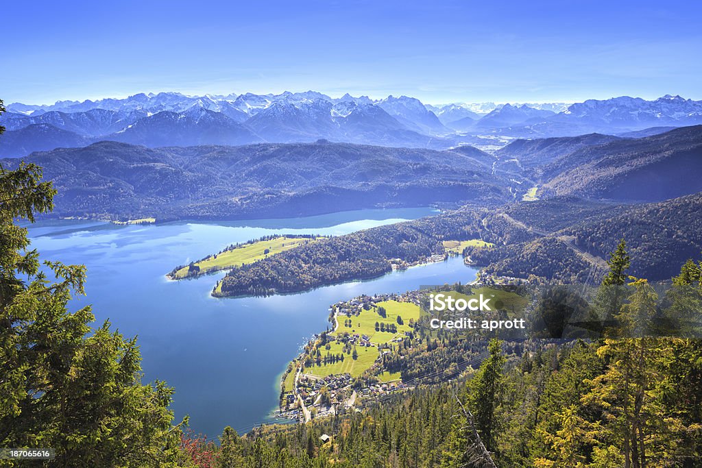 Jezioro Walchen i Wetterstein Góry - Zbiór zdjęć royalty-free (Jezioro Walchen)