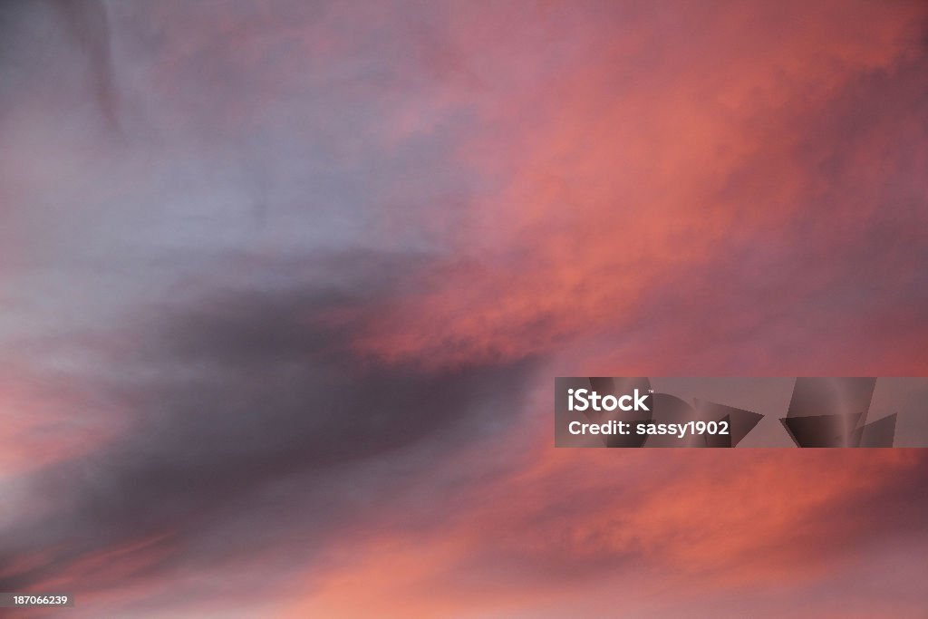 Dramatischer Himmel Sonnenuntergang - Lizenzfrei Abenddämmerung Stock-Foto