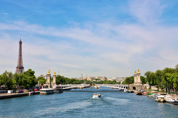 istock Eiffel Tower and Paris Cityscape 1870668175
