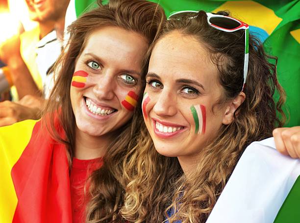 istock Italian and Spanish Fans 187068366