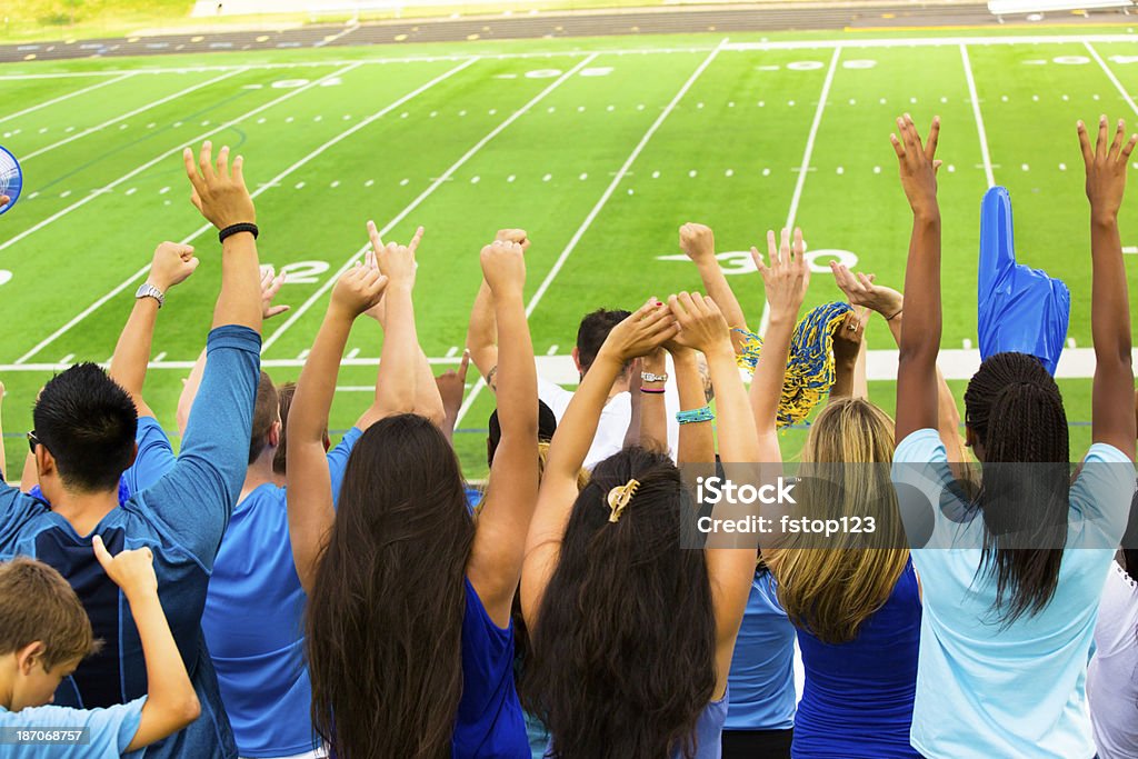 Sport: Fans feuern Sie Ihr team im Spiel. - Lizenzfrei Amerikanischer Football Stock-Foto