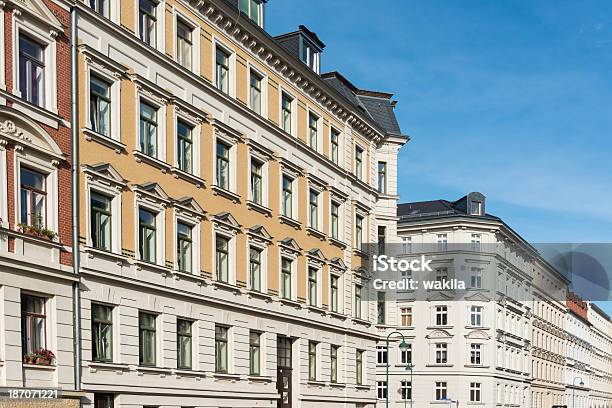 Apartamento Casabela Fachada E Céu Azul Leipzig Alemanha - Fotografias de stock e mais imagens de Alemanha