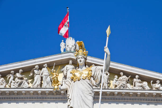 austrian parliament building, vienna - old obsolete antique old fashioned - fotografias e filmes do acervo