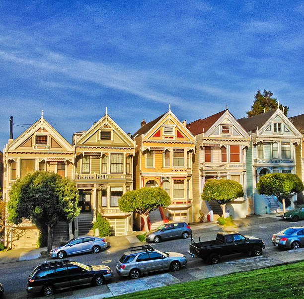 istock Painted Ladies, Alamo Square, San Francisco 187079137