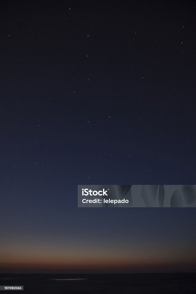 Ночь небо звезды, посмотреть в Большой Ковш - Стоковые фото Астрономия роялти-фри