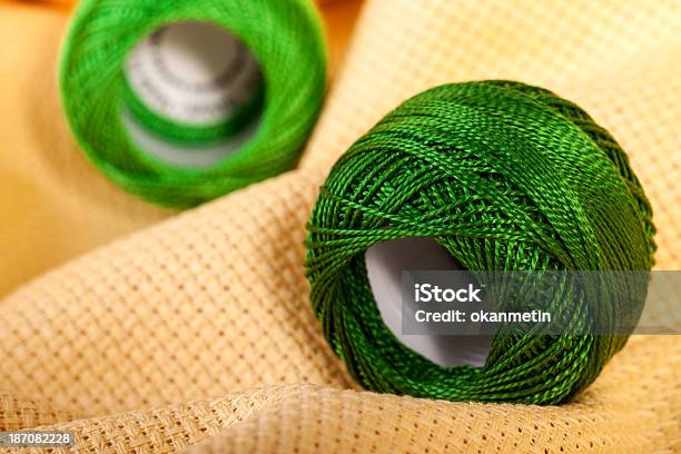 Green Skeins Twine Stockfoto und mehr Bilder von Das Leben zu Hause - Das Leben zu Hause, Farbbild, Faser