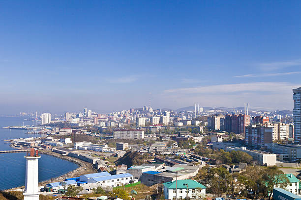 istock City at the sea 187083764