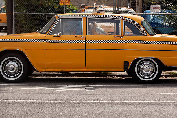 Checkercab vintage checkercab parked in New York yellow taxi cab stock pictures, royalty-free photos & images