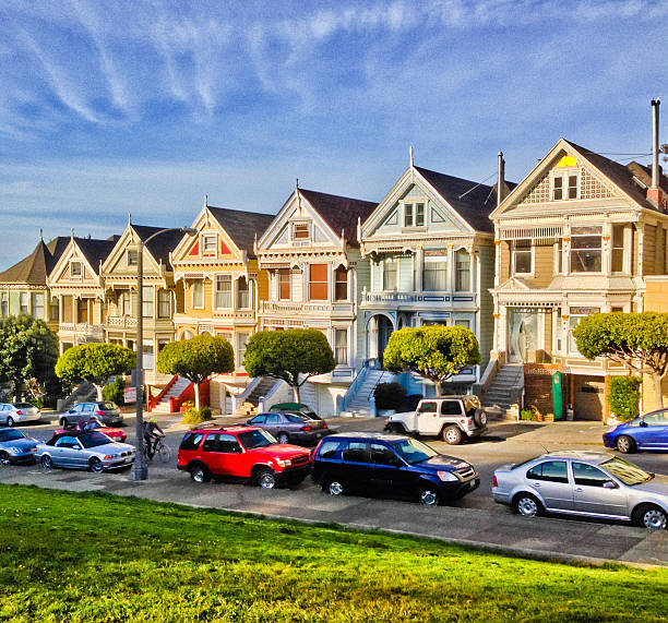 istock Painted Ladies, Alamo Square, San Francisco 187087458