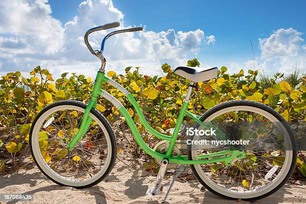 Spiaggia Bicicletta Cruiser - Fotografie stock e altre immagini di Stile retrò - Stile retrò, Florida - Stati Uniti, Spiaggia