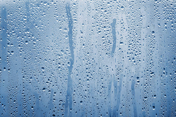 gotas de água - condensation steam window glass imagens e fotografias de stock