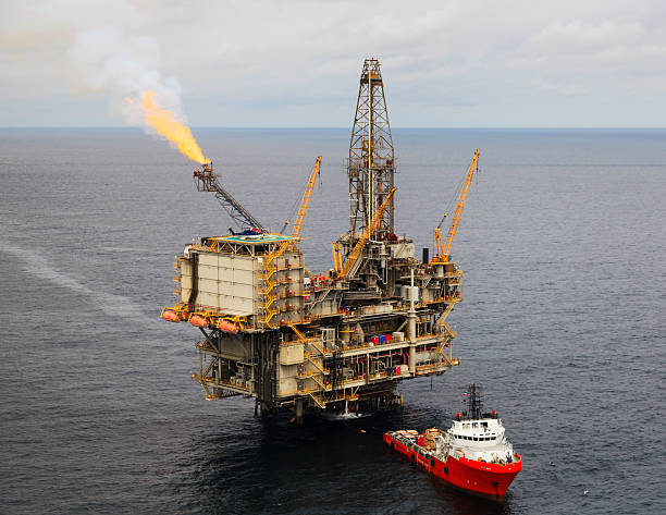 istock Oil Rig and Supply Boat 187096833