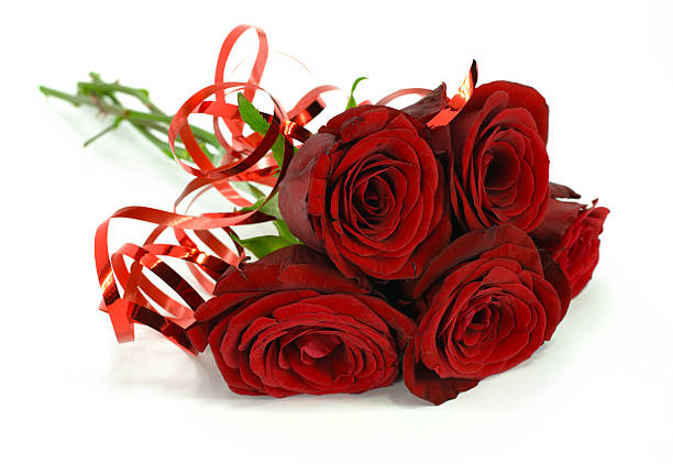 istock Large Red rose bouquet ribbon isolated on white,  side view 187097548