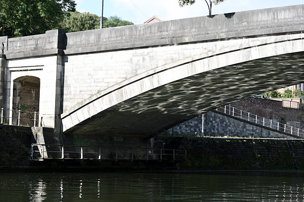 istock Ancient Medieval Bridge over river Meuse in Namur Wallonia Belgium 187099865