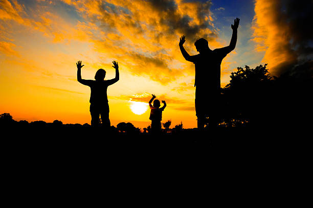 istock Family silhouette 187100025